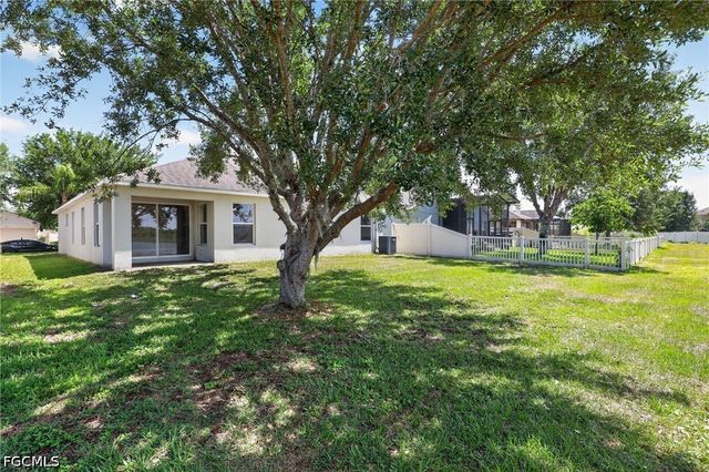 7513 Turtle View DR, Ruskin, FL 33573