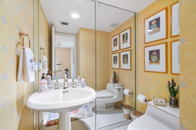 4000 S Ocean Boulevard 502, South Palm Beach, FL 33480