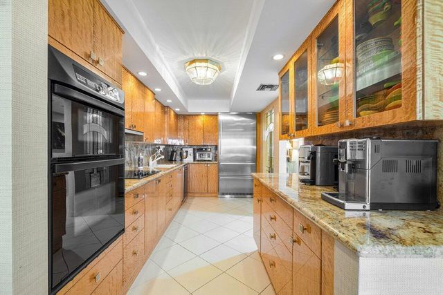 4000 S Ocean Boulevard 502, South Palm Beach, FL 33480