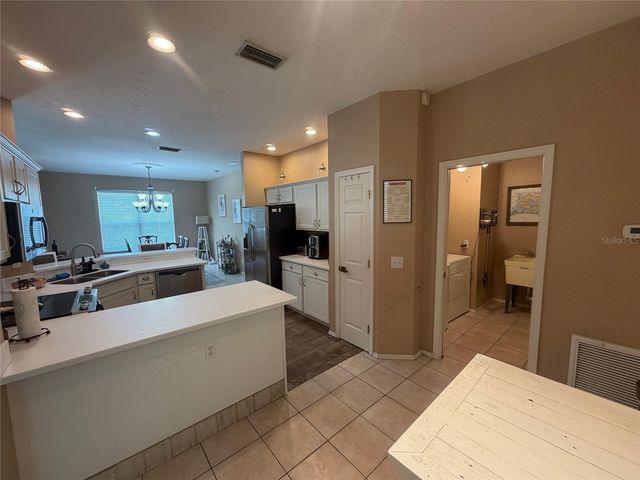217 36TH STREET NE, Bradenton, FL 34208