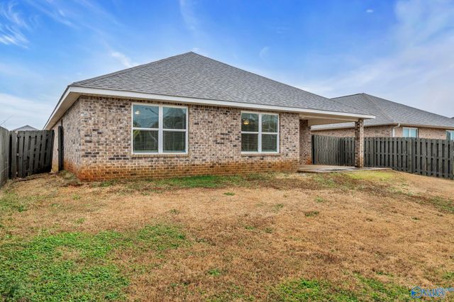 52 Sage Oak Drive, Decatur, AL 35603