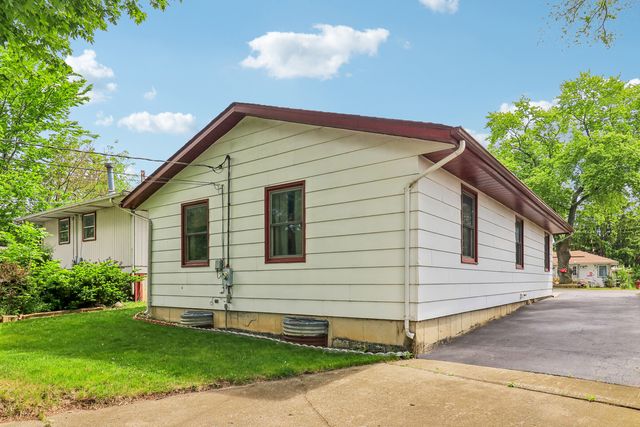 1512 Elm Avenue, Round Lake Beach, IL 60073