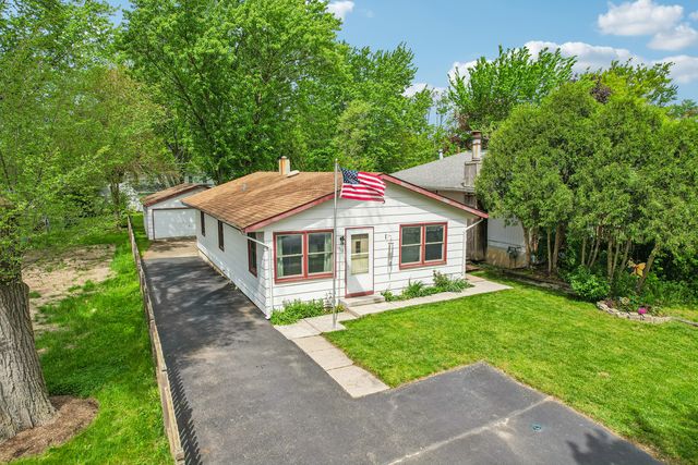 1512 Elm Avenue, Round Lake Beach, IL 60073