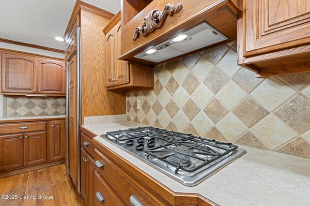 364 Fairview Ln, Shepherdsville, KY 40165