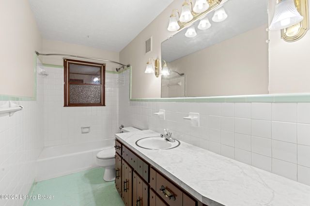 364 Fairview Ln, Shepherdsville, KY 40165