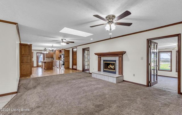 364 Fairview Ln, Shepherdsville, KY 40165