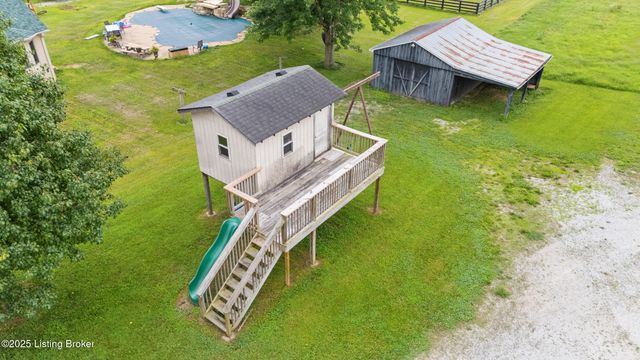 364 Fairview Ln, Shepherdsville, KY 40165