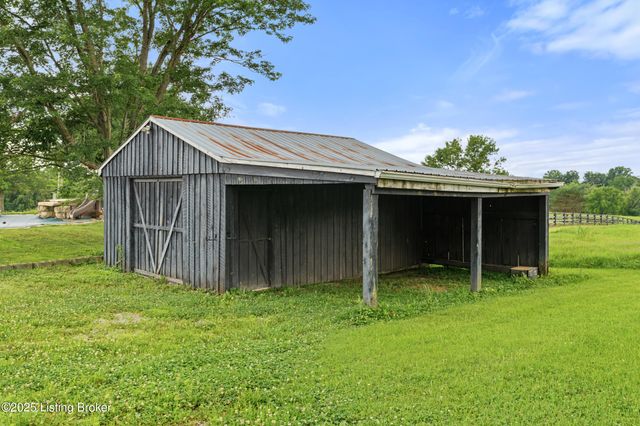364 Fairview Ln, Shepherdsville, KY 40165