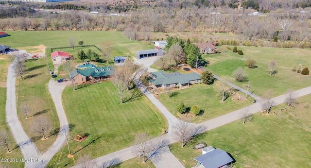 364 Fairview Ln, Shepherdsville, KY 40165