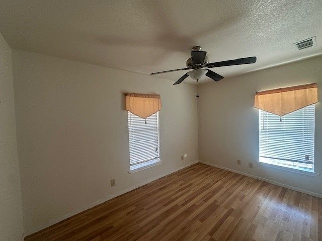 530 Richardson Street, Jacksboro, TX 76458