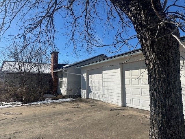 530 Richardson Street, Jacksboro, TX 76458