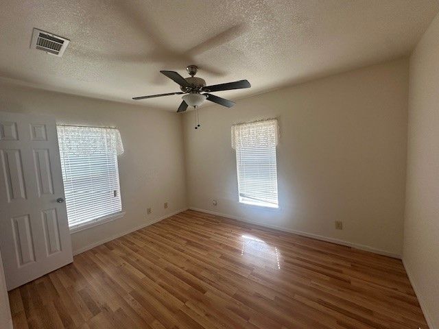 530 Richardson Street, Jacksboro, TX 76458