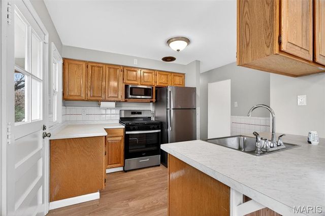 10505 Ewell Drive, St Louis, MO 63137