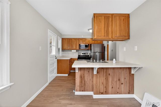 10505 Ewell Drive, St Louis, MO 63137