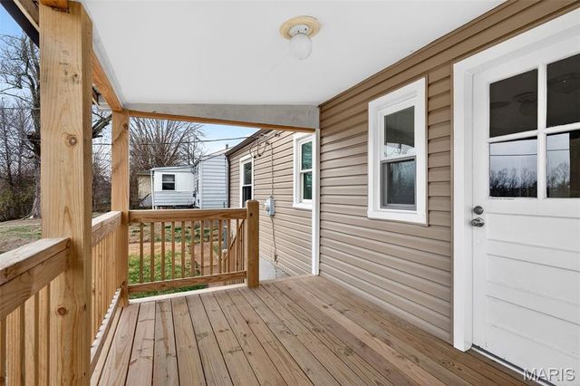 10505 Ewell Drive, St Louis, MO 63137