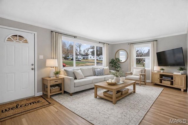 10505 Ewell Drive, St Louis, MO 63137