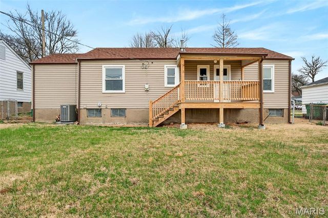 10505 Ewell Drive, St Louis, MO 63137