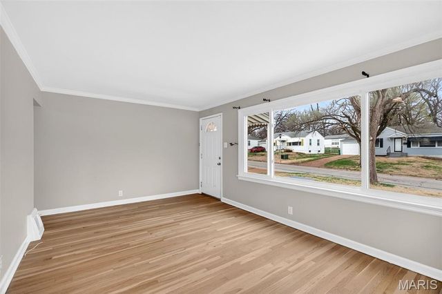 10505 Ewell Drive, St Louis, MO 63137