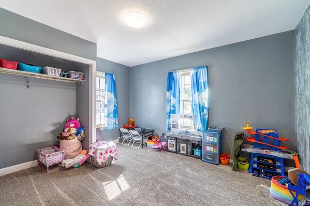 101 W Green Street, Butler, IN 46721