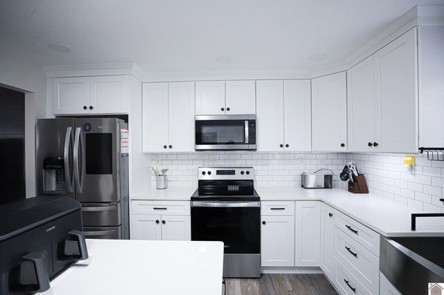 550 Cedar Point Rd, Benton, KY 42025