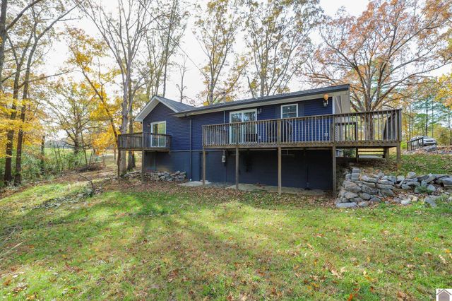 550 Cedar Point Rd, Benton, KY 42025