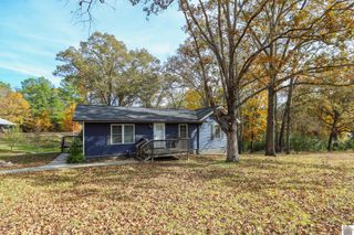 550 Cedar Point Rd, Benton, KY 42025