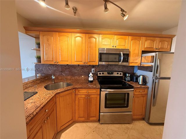 100 Lincoln Rd 1631, Miami Beach, FL 33139