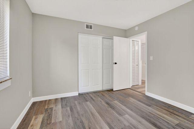 918 SW 9th Street Circle 105, Boca Raton, FL 33486