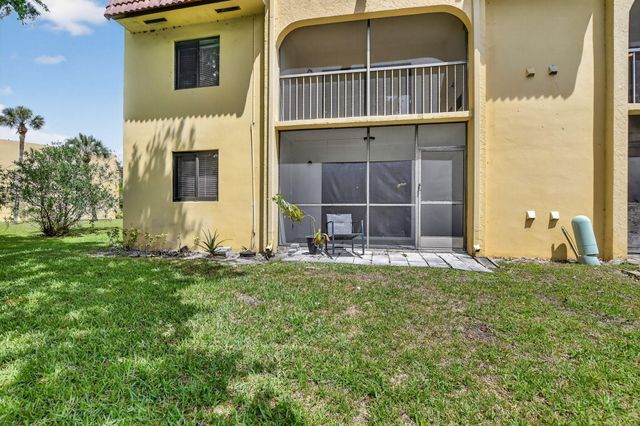 918 SW 9th Street Circle 105, Boca Raton, FL 33486