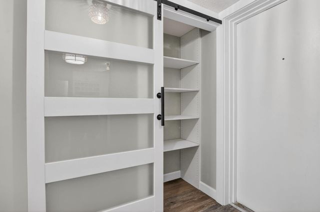 918 SW 9th Street Circle 105, Boca Raton, FL 33486