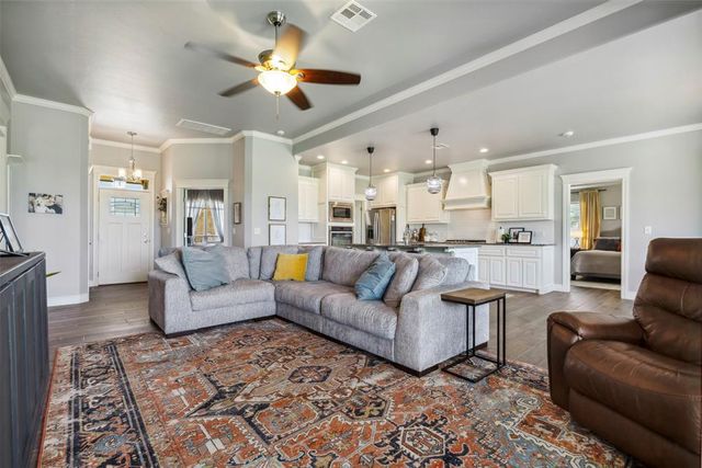 10667 N Kickapoo Avenue, Shawnee, OK 74804