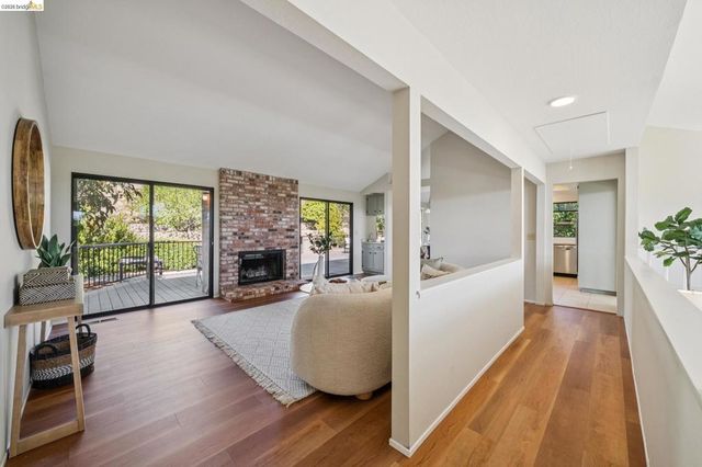 836 Navaronne Way, Concord, CA 94518