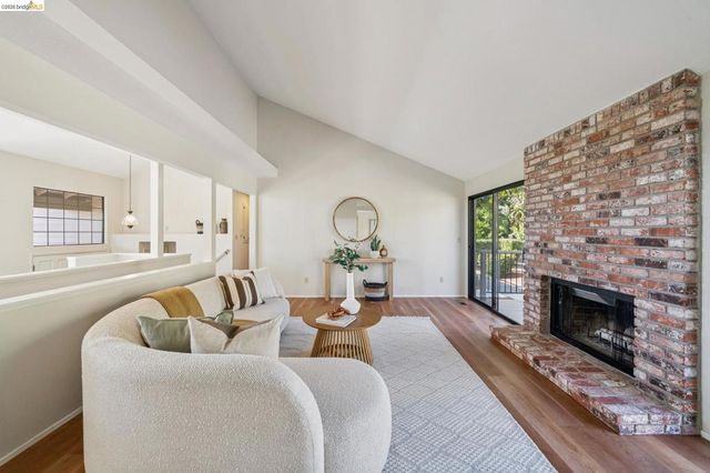 836 Navaronne Way, Concord, CA 94518