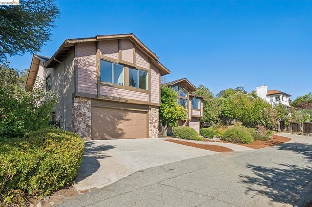 836 Navaronne Way, Concord, CA 94518