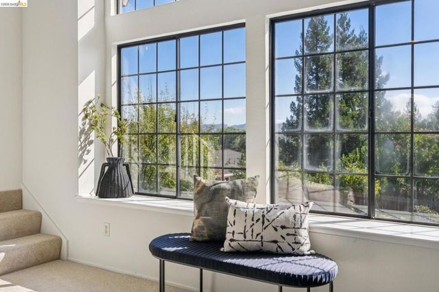 836 Navaronne Way, Concord, CA 94518