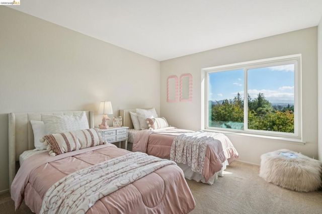 836 Navaronne Way, Concord, CA 94518