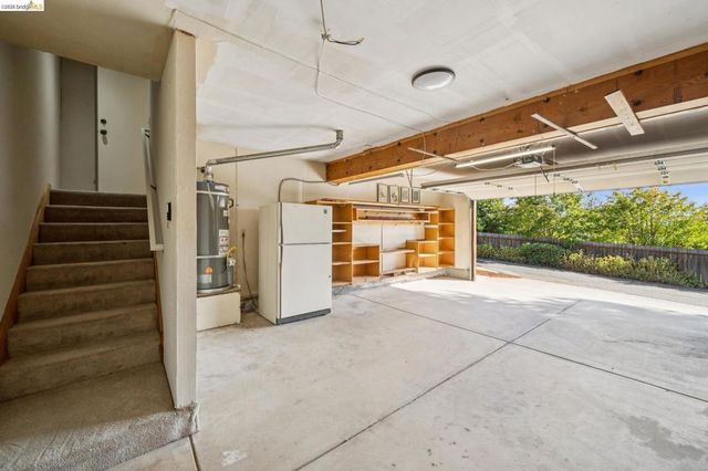 836 Navaronne Way, Concord, CA 94518