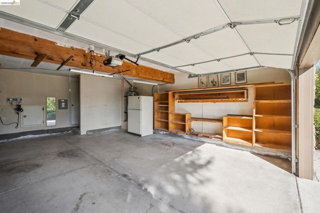 836 Navaronne Way, Concord, CA 94518