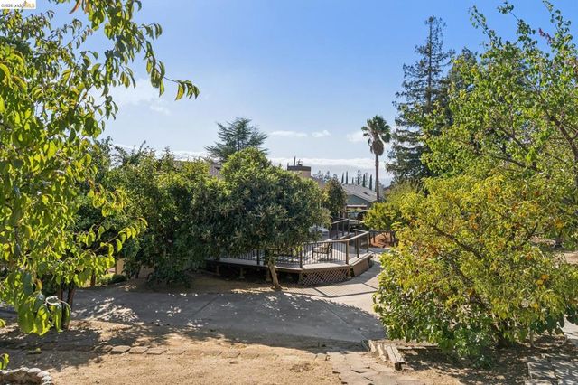 836 Navaronne Way, Concord, CA 94518