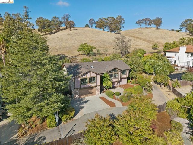 836 Navaronne Way, Concord, CA 94518