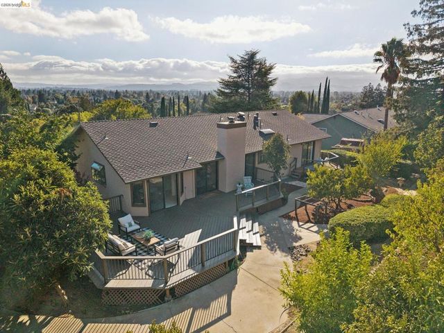 836 Navaronne Way, Concord, CA 94518
