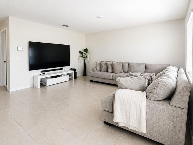 452 TAYLOR GROVES DRIVE, Lake Wales, FL 33898
