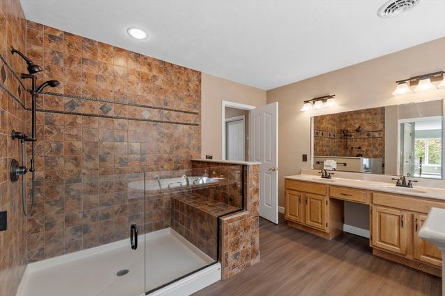 118 Willis Rd, Gardner, MA 01440