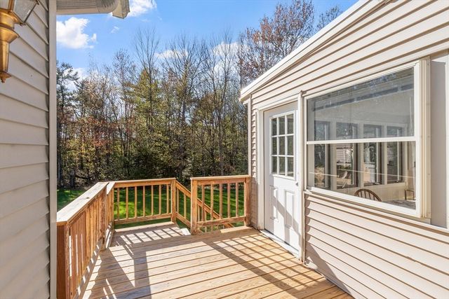 118 Willis Rd, Gardner, MA 01440