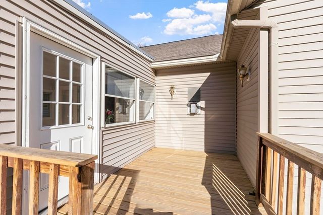 118 Willis Rd, Gardner, MA 01440