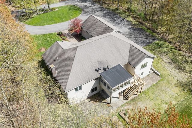 118 Willis Rd, Gardner, MA 01440