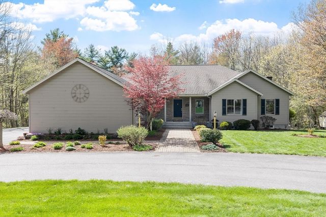 118 Willis Rd, Gardner, MA 01440