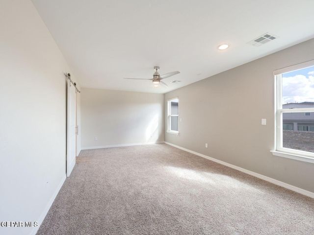561 La Entrada Circle, Sunland Park, NM 88063