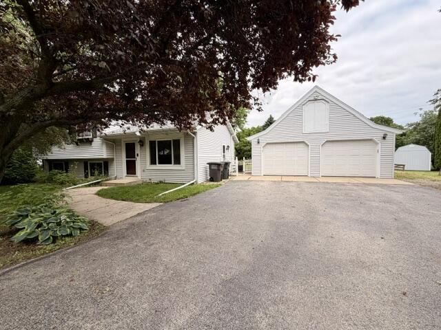 W5182 Jason ROAD, Elkhorn, WI 53121