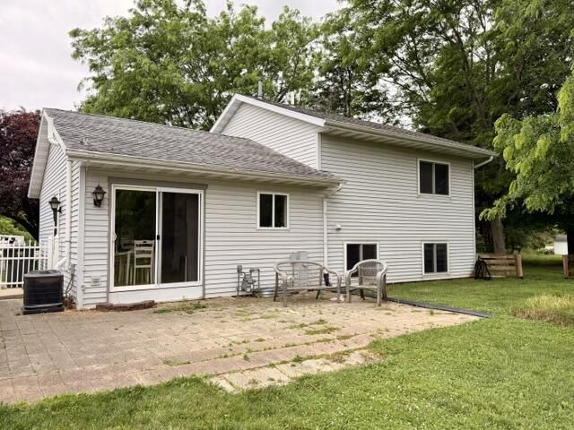W5182 Jason ROAD, Elkhorn, WI 53121